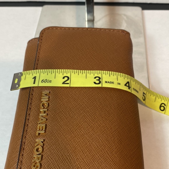 Michael Kors crossbody wallet and organizer - Picture 10 of 10